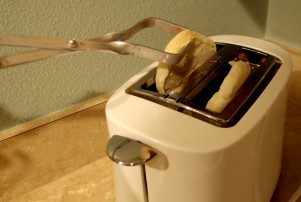 handle_hot_toast
