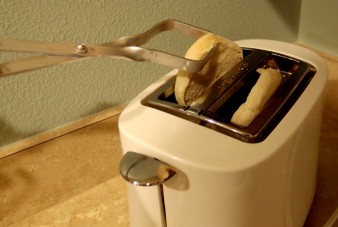 handle_hot_toast