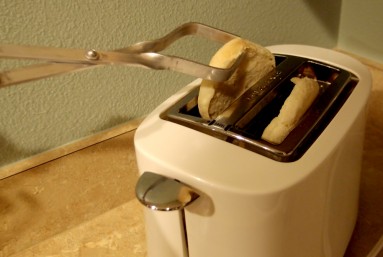 handle_hot_toast