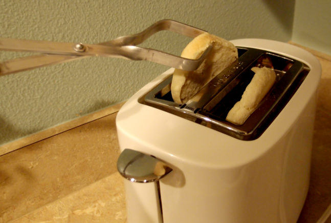 handle_hot_toast